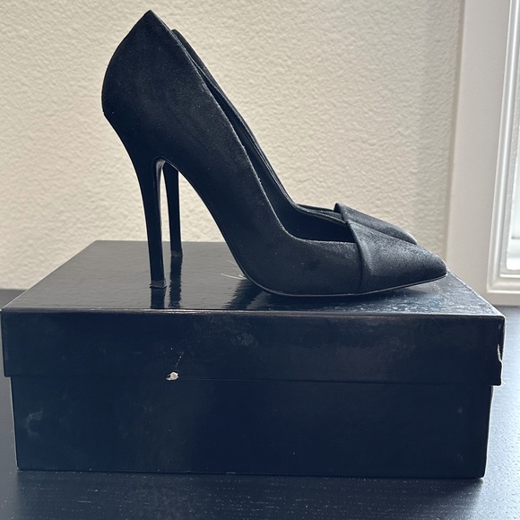 Giuseppe Zanotti Suede Pumps - Picture 4 of 7
